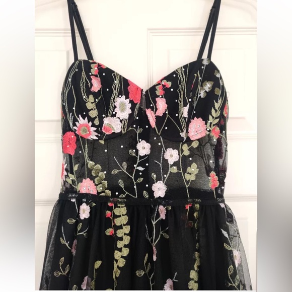 Embroidered Illusion Corset Gown - Picture 5 of 6